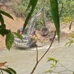 Diduga Milik Mantan Kades, Alat Berat PETI Kembali Beroperasi di Limbur Lubuk Mengkuang Bungo